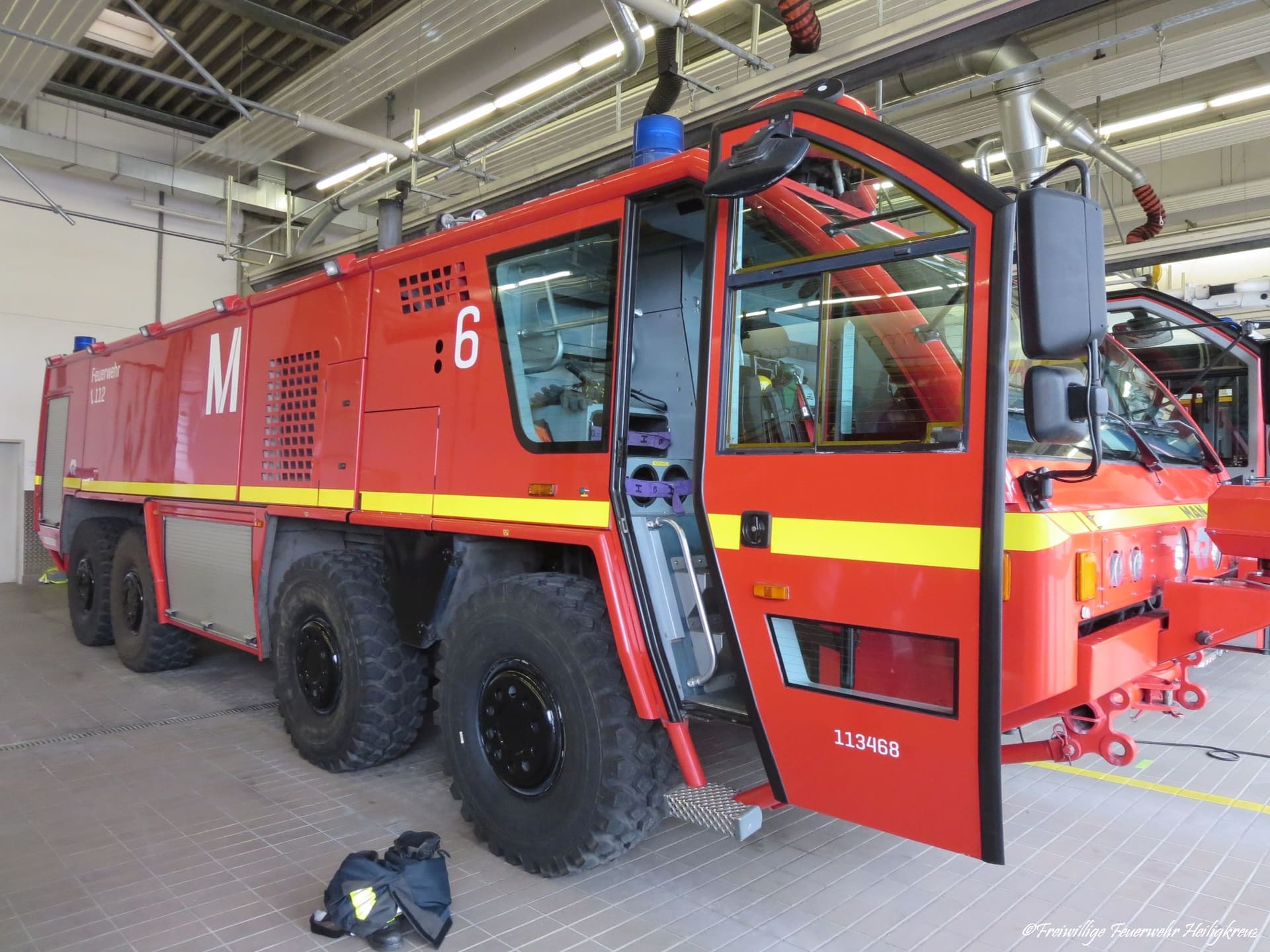 Feuerwehrausflug zur Flughafenfeuerwehr, Foto 4